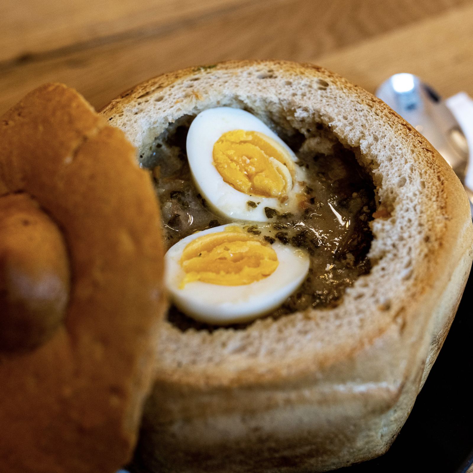 Polish sour rye soup in bread